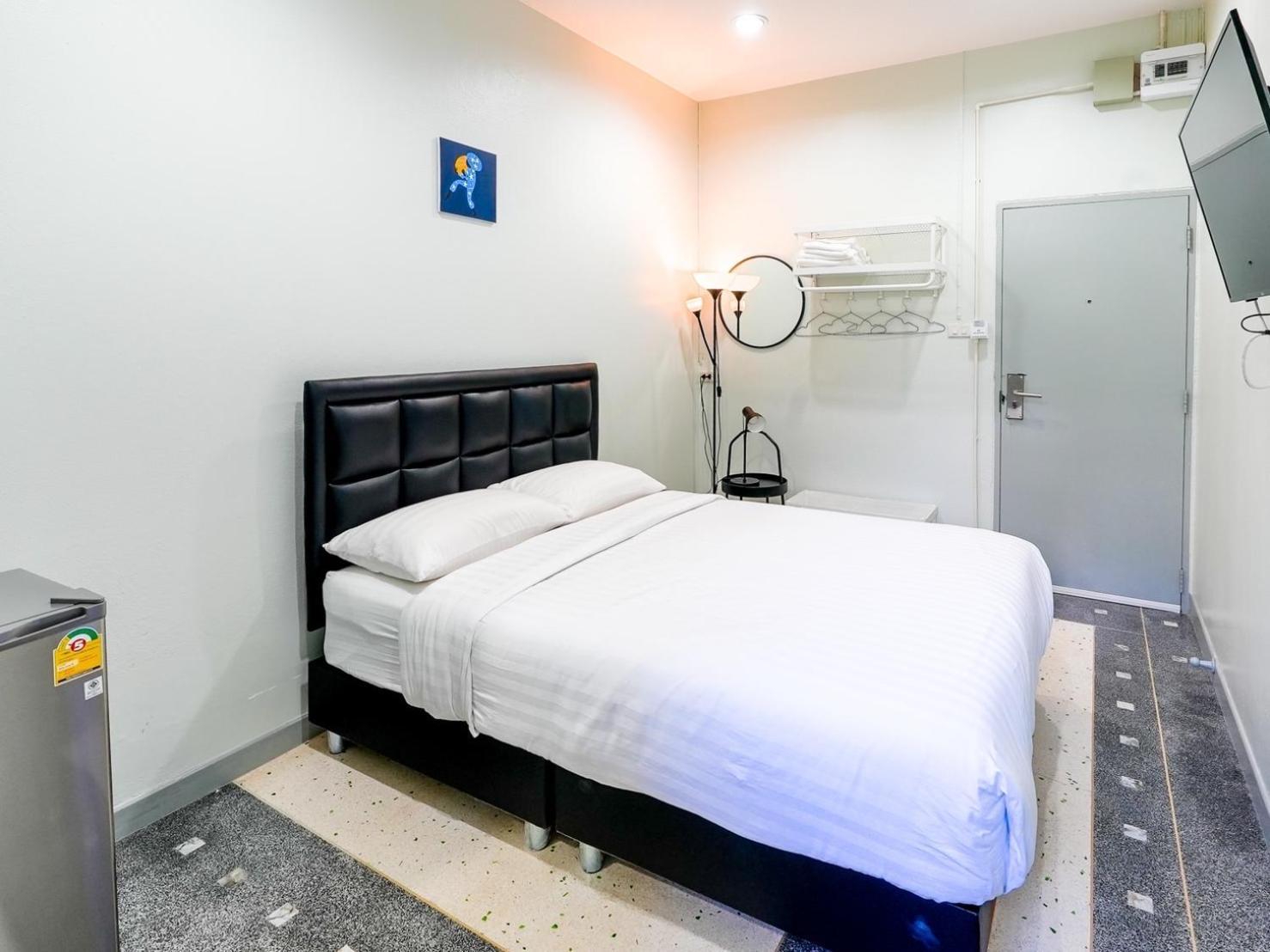 Suksomboon Residence Bangkok Buitenkant foto